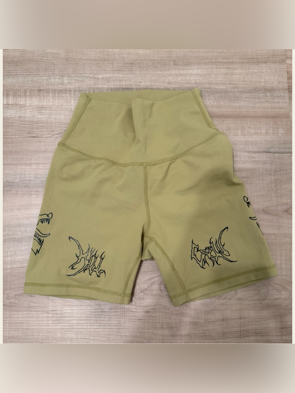 Kill Crew Shorts! Cross listed on Mercari be my prices are lower!